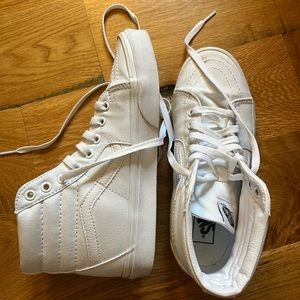 White high top van’s size 8.5